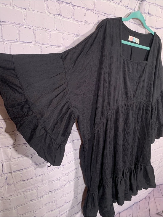 Free People Dresses & Skirts - Free People Beach Mini Dress Black Flared Sleeves Sqaure Neck M Oversized